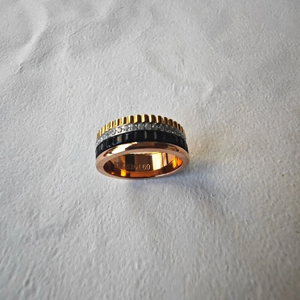 Boucheron 18k Gold Pavé Diamond Ring - Picture 3 of 5